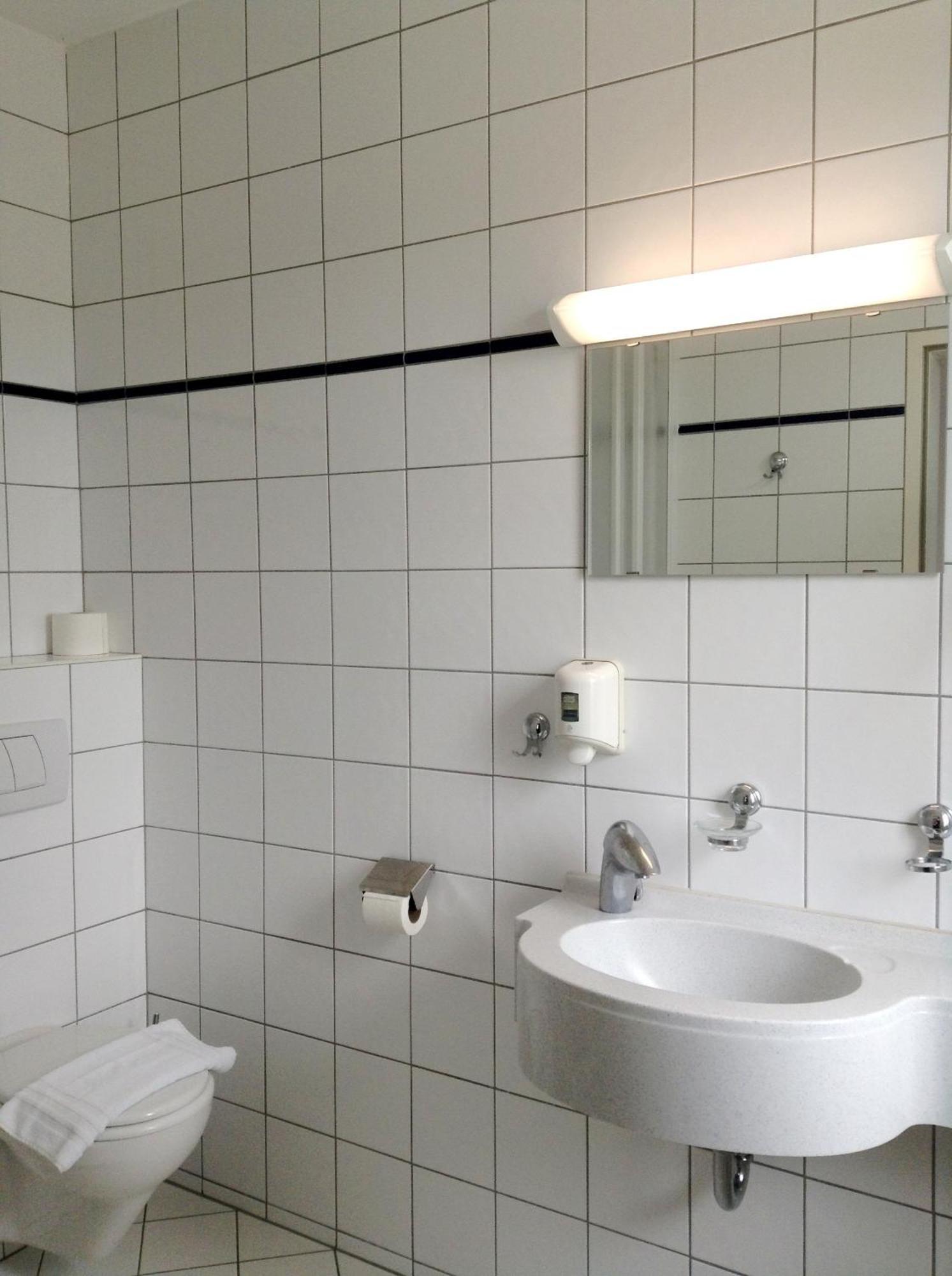 Отель Thalinger Hof Kronstorf Экстерьер фото